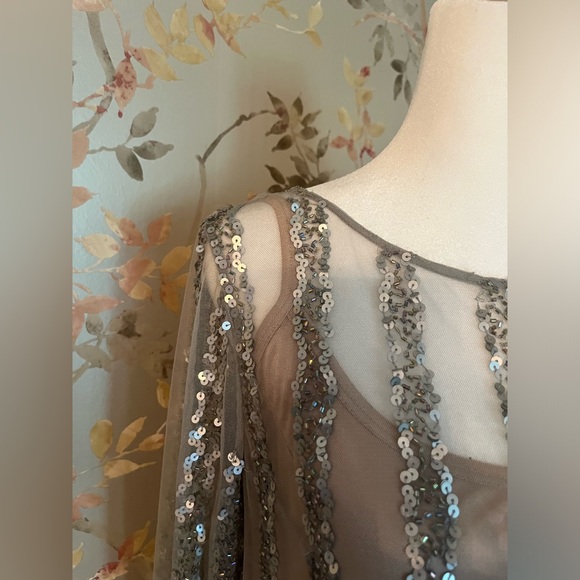 Aidan Mattox Beaded and Sequin Embellished Dress Size 10 - Picture 5 of 16